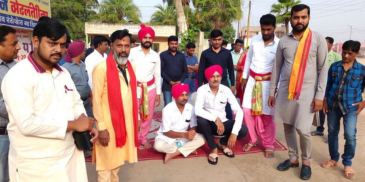 Uttar Pradesh United Community Event Uttar Pradesh United community meetup in Varanasi with players dressed in traditional attire